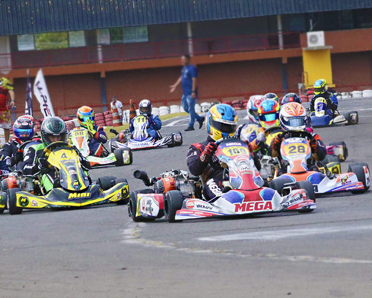 Boas disputas na 3ª etapa da Copa Paulista Husqvarna de Kart!