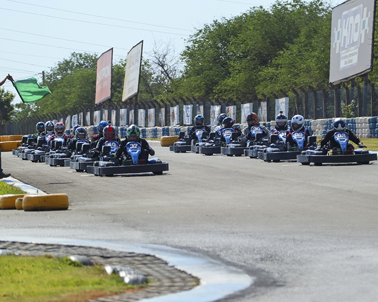 Boas disputas no 2º Troféu da República de Kart Rental em Nova Odessa!